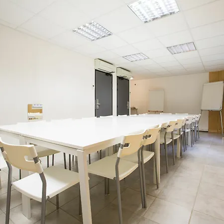 Brit Parc Azur Toulon Hotel 2*